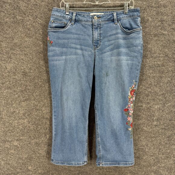 Croft & Barrow Cropped Jeans Women 12 Blue Denim Light Wash Floral Embroidered - Picture 1 of 9
